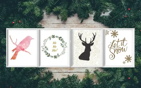 Cztery grafiki świąteczne: różowy ptak, wianek z napisem "Ho Ho Ho!", sylwetka jelenia i napis "Let it Snow" ozdobione płatkami śniegu.